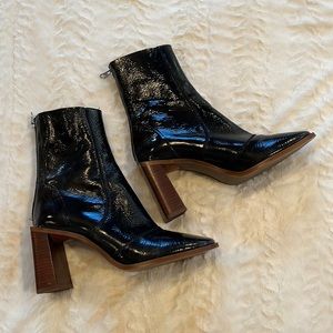 Women’s black boots